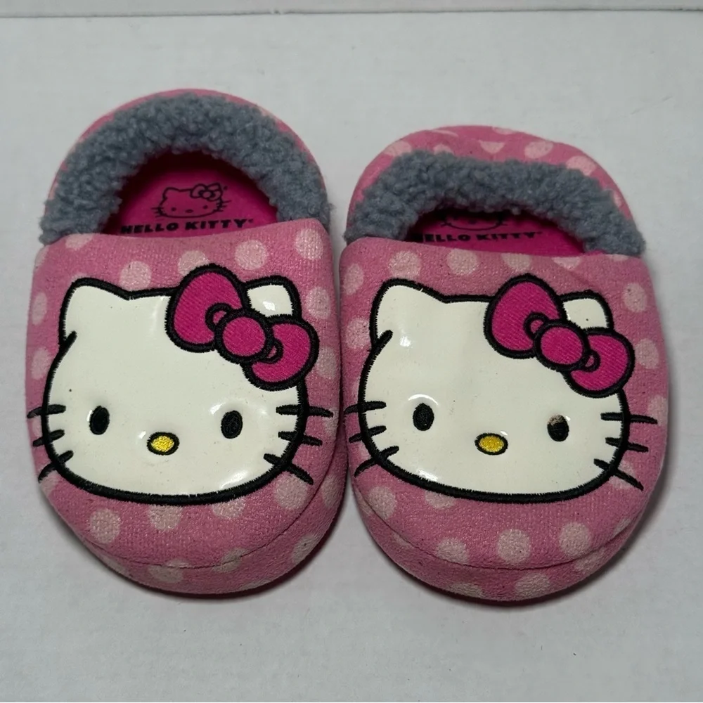 Hello Kitty Slippers 7/8